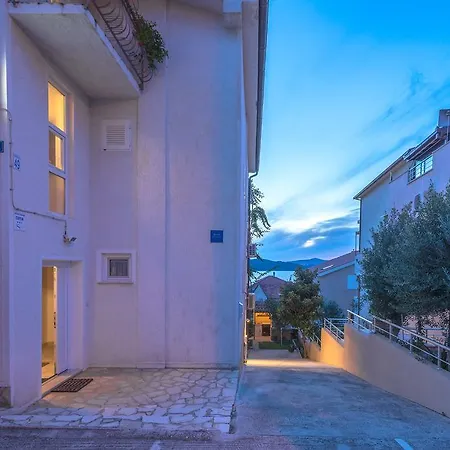 Cvita Sucic Apartment *