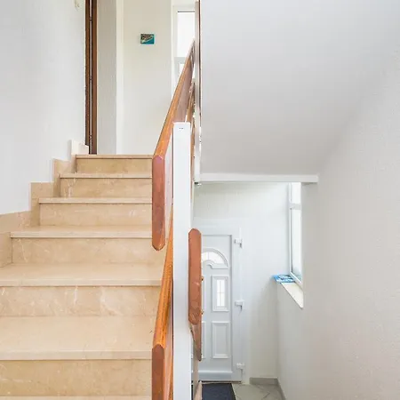 Apartment Cvita Sucic